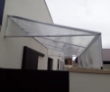 Toldo Fixo em Aço e Policarbonato Alveolar